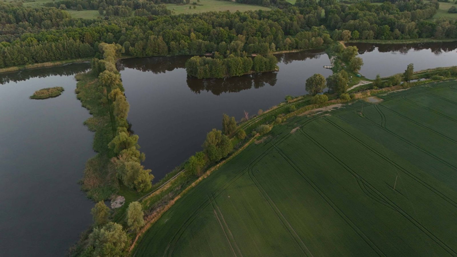 Łowisko Zacisze Pierstnica – łowisko w Pierstnica